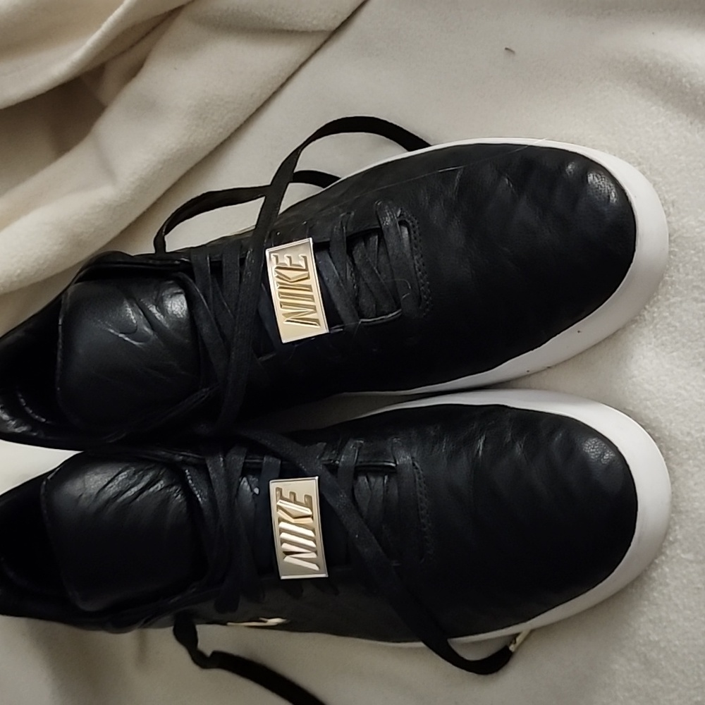 Mens nike all leather shoes